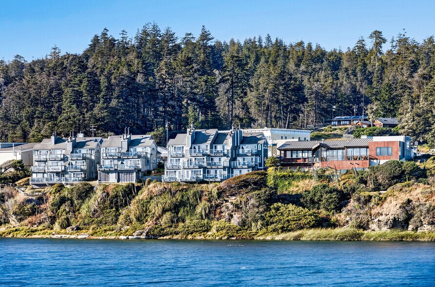 39300 S Highway 1, Gualala, CA à vendre - Photo de l’immeuble – Image 3 sur 31