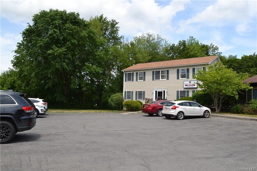 2288 State Route 208, Montgomery, NY à vendre - Photo de l’immeuble – Image 2 sur 34