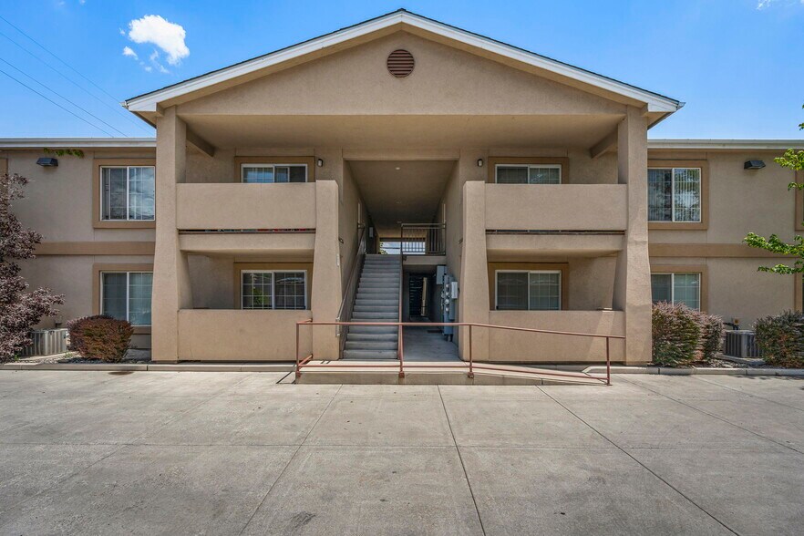 175 Locust St, Reno, NV à vendre - Photo de l’immeuble – Image 3 sur 16