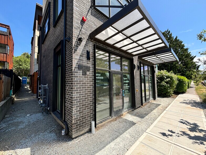 5216 Delridge Way SW, Seattle, WA à louer - Photo de l’immeuble – Image 3 sur 21