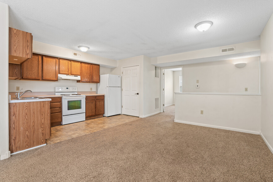 110 S Pennsylvania Ave, Holton, KS à vendre - Photo de l’immeuble – Image 2 sur 10
