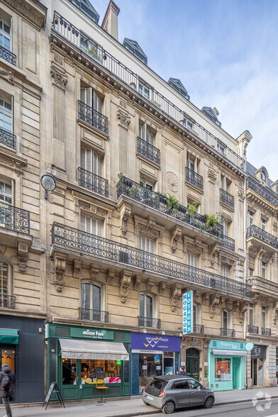 29 Rue De Mogador, Paris à vendre - Photo de l’immeuble – Image 2 sur 3