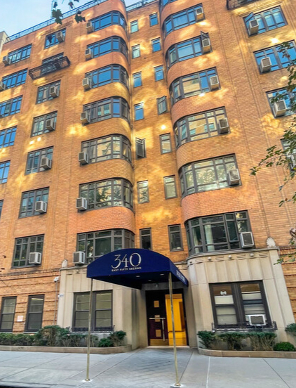 340 E 52nd St, New York, NY à louer Photo de l’immeuble– Image 1 sur 16
