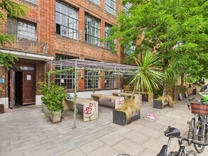 197-211 Richmond Rd, Londres à louer Photo de l’immeuble– Image 1 sur 11