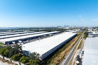 4702-4788 Distribution Dr, Tampa, FL - VUE AÉRIENNE  vue de carte - Image1