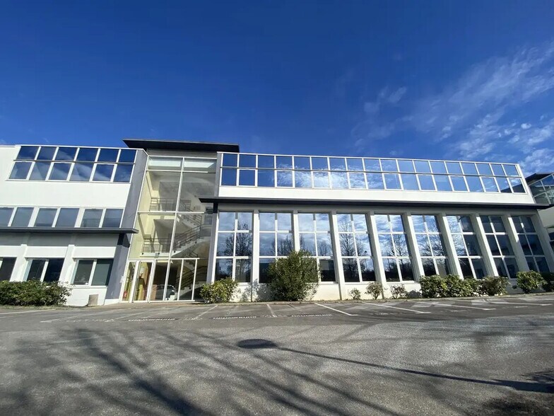 Bureau dans Carquefou à louer - Photo de l’immeuble – Image 1 sur 4
