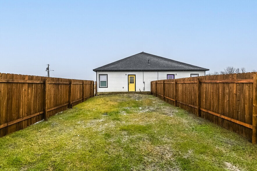 1020 Burnett blvd, Alvarado, TX à vendre - Photo de l’immeuble – Image 3 sur 32
