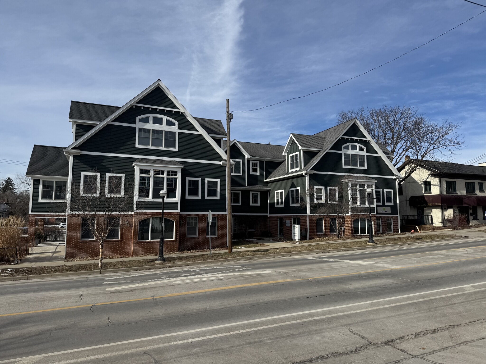 524 S Main St, Ann Arbor, MI à louer Photo de l’immeuble– Image 1 sur 12