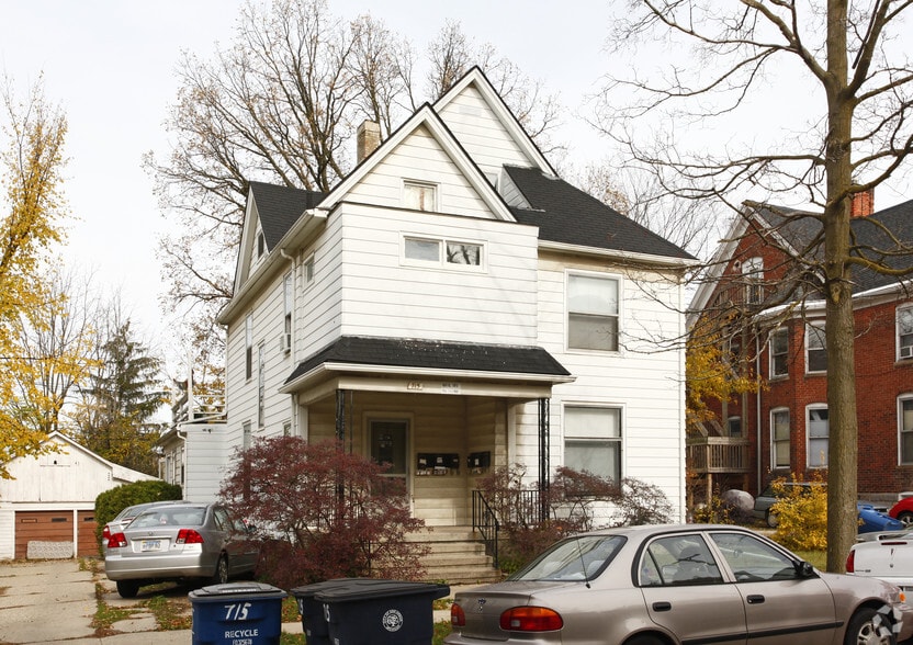 715 Lawrence St, Ann Arbor, MI à vendre - Photo principale – Image 1 sur 2