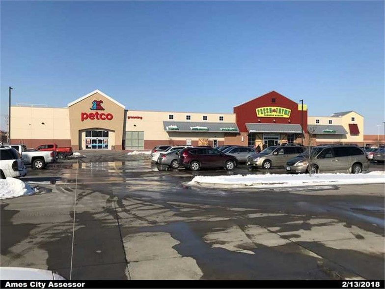 205 SE 5th St, Ames, IA à louer - Photo de l’immeuble – Image 1 sur 5