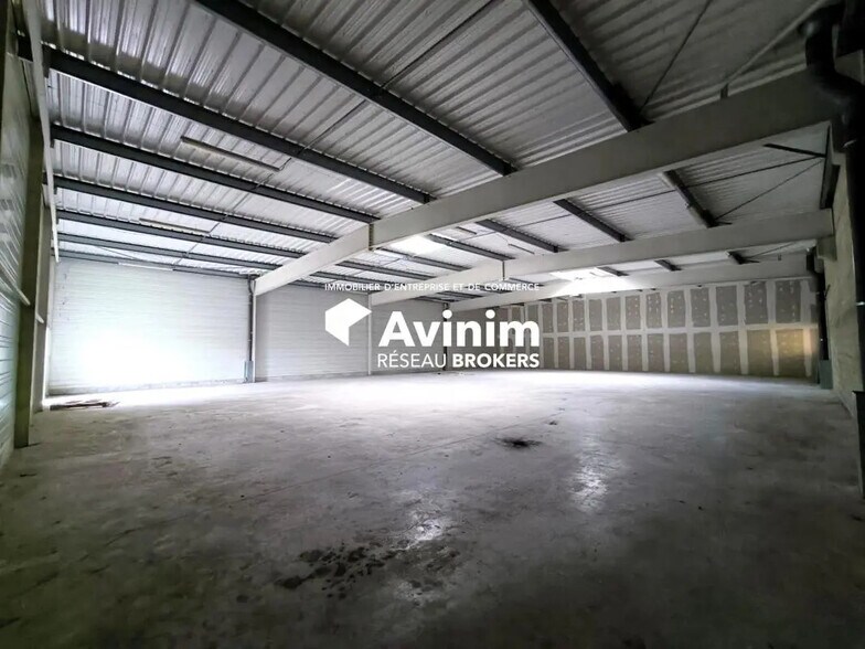 Industriel/Logistique dans Dadonville à louer - Photo de l’immeuble – Image 2 sur 3