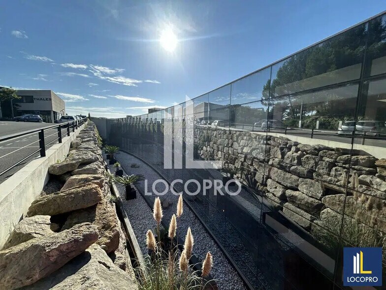 2229 Route Des Cretes, Valbonne à louer - Photo de l’immeuble – Image 1 sur 4