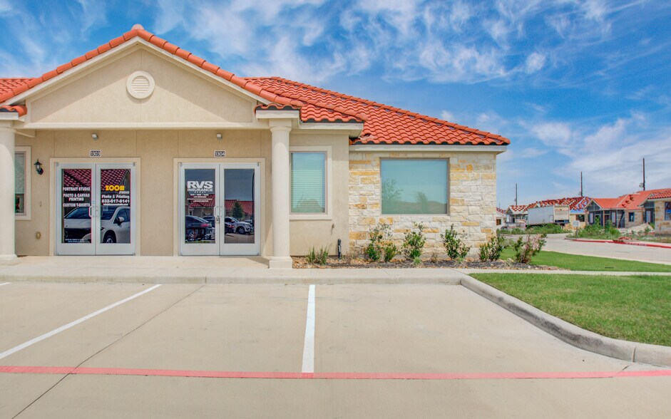 2743 Smith Ranch Rd, Pearland, TX à vendre - Photo de l’immeuble – Image 1 sur 22