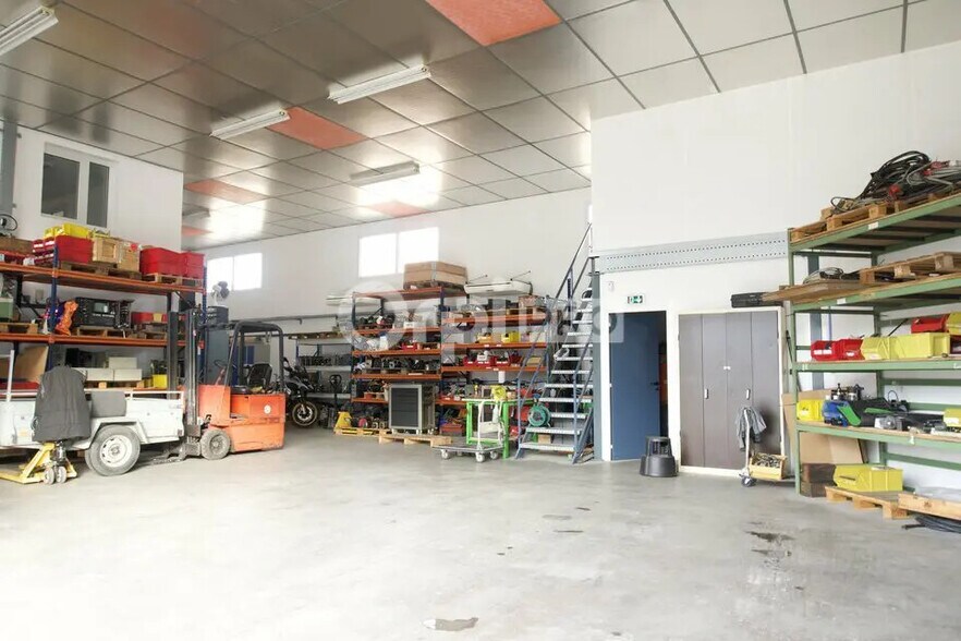 Bureau dans Toussieu à louer - Photo intérieure – Image 1 sur 24