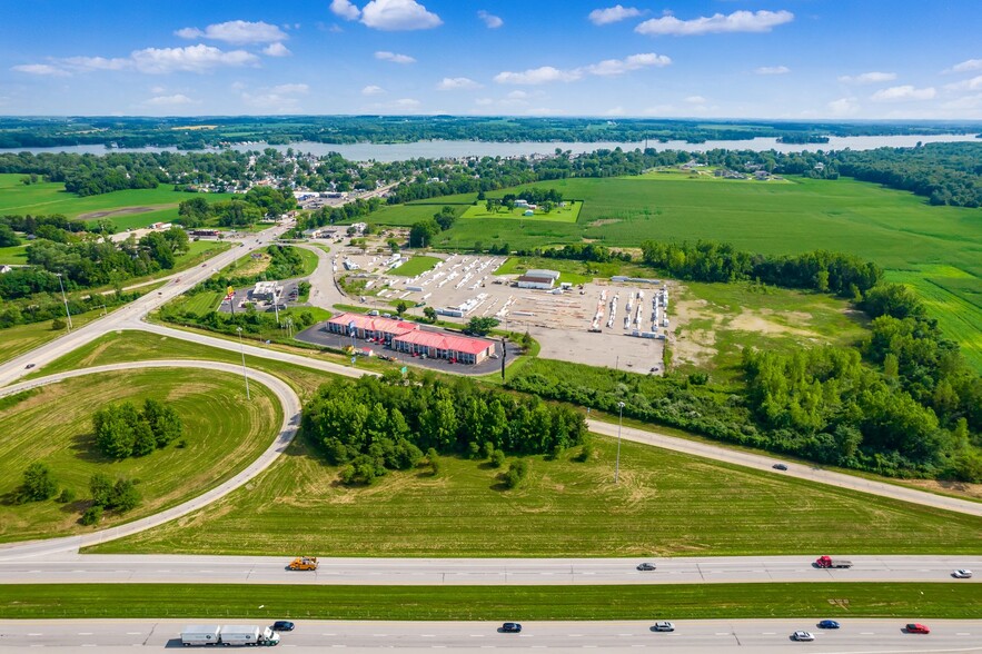 10800 Hebron Rd, Buckeye Lake, OH à vendre - Photo de l’immeuble – Image 1 sur 9