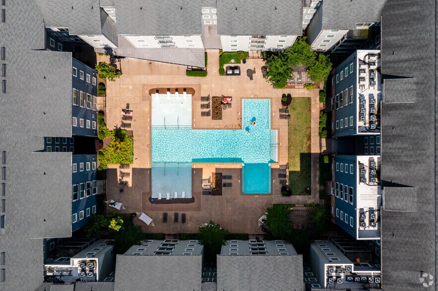 3079 Hidden Forrest Ct, Marietta, GA à louer - Photo de l’immeuble – Image 3 sur 6