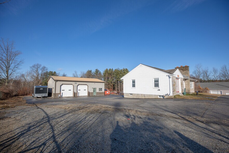 1170 Hooksett Rd, Hooksett, NH à louer - Photo de l’immeuble – Image 2 sur 23