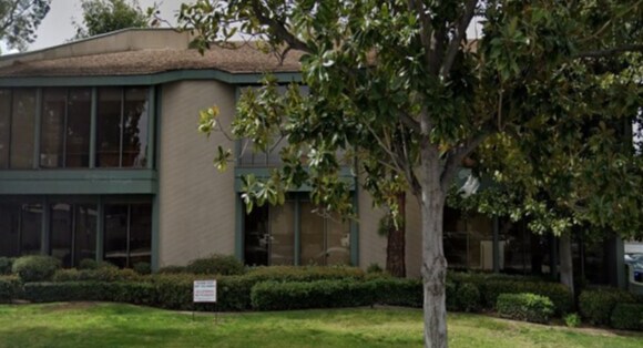 5525 Oakdale Ave, Woodland Hills, CA à louer - Photo de l’immeuble – Image 2 sur 5