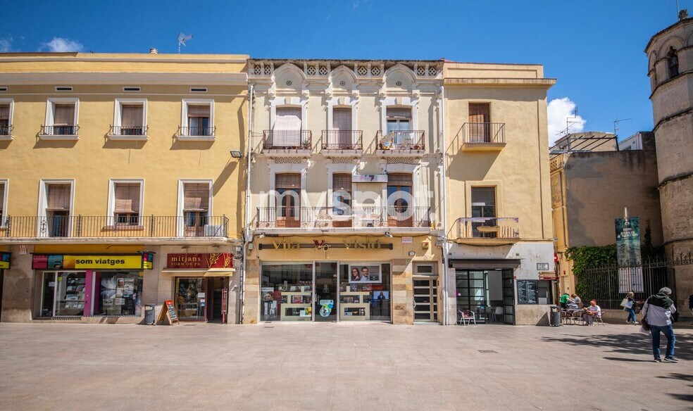 Immeuble residentiel dans Vilafranca del Penedès, Barcelona à vendre - Photo de l’immeuble – Image 1 sur 21