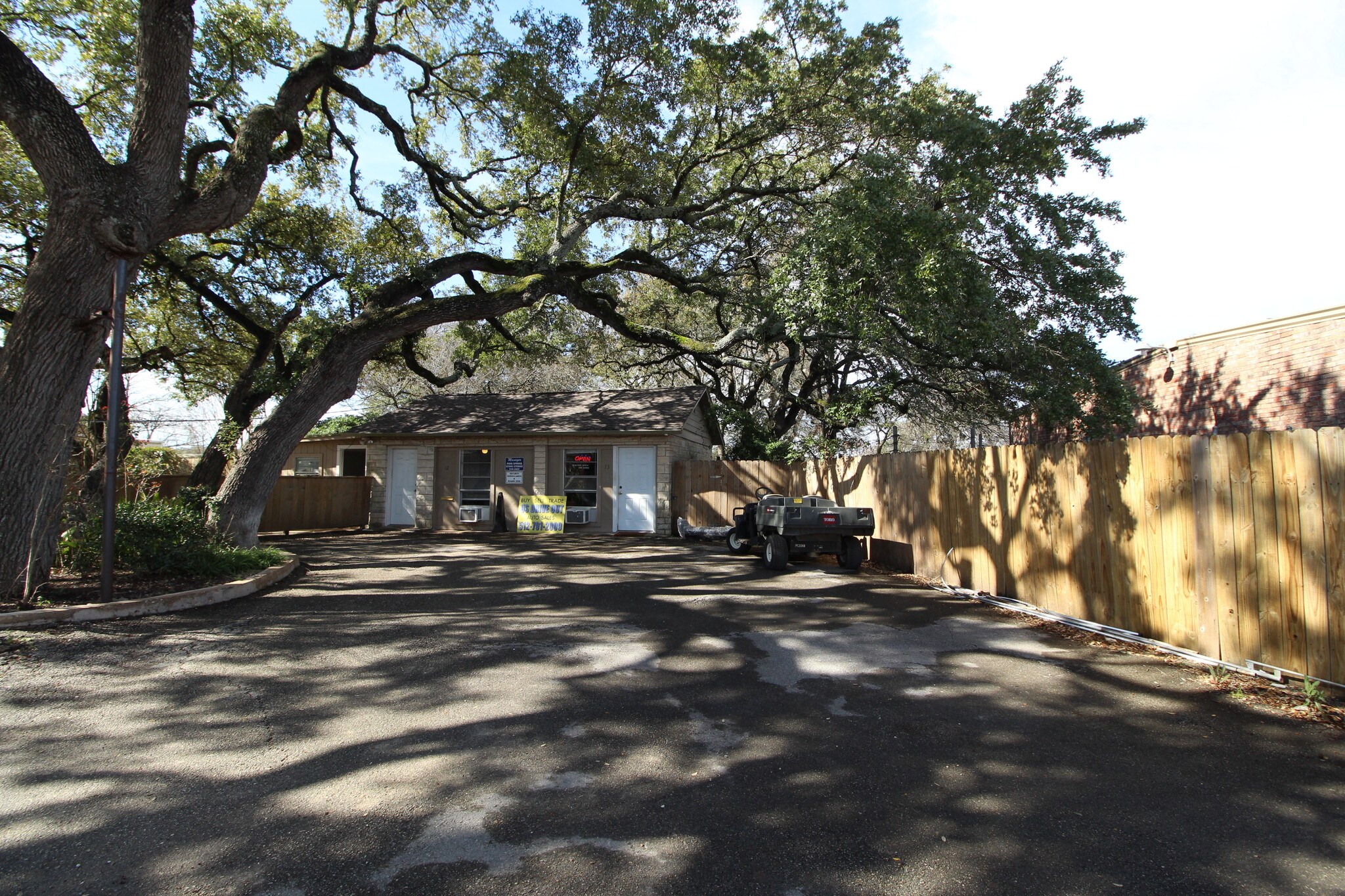 13170 Pond Springs Rd, Austin, TX à vendre Photo principale– Image 1 sur 13