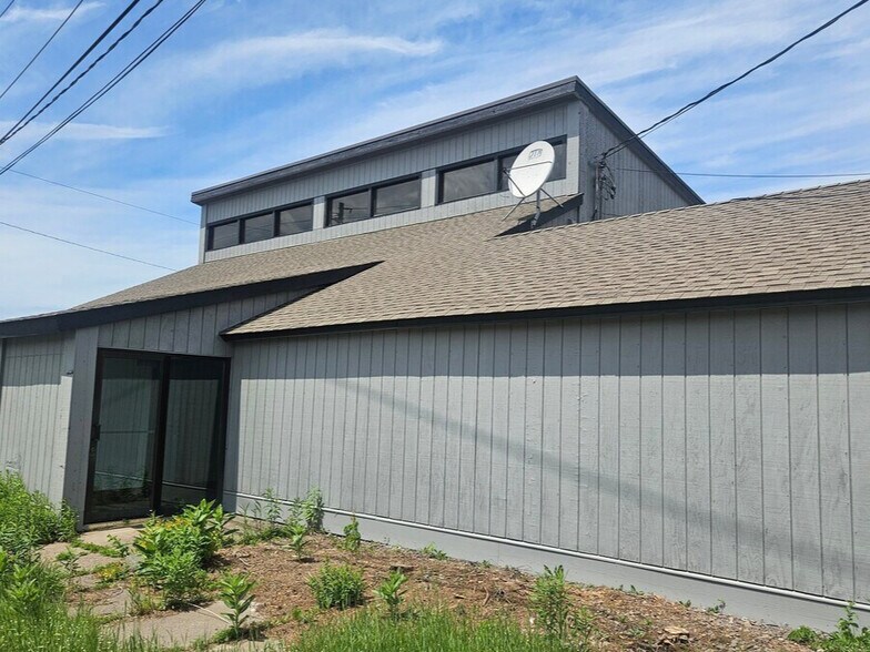 30 8th St N, Cloquet, MN à vendre - Photo de l’immeuble – Image 1 sur 15