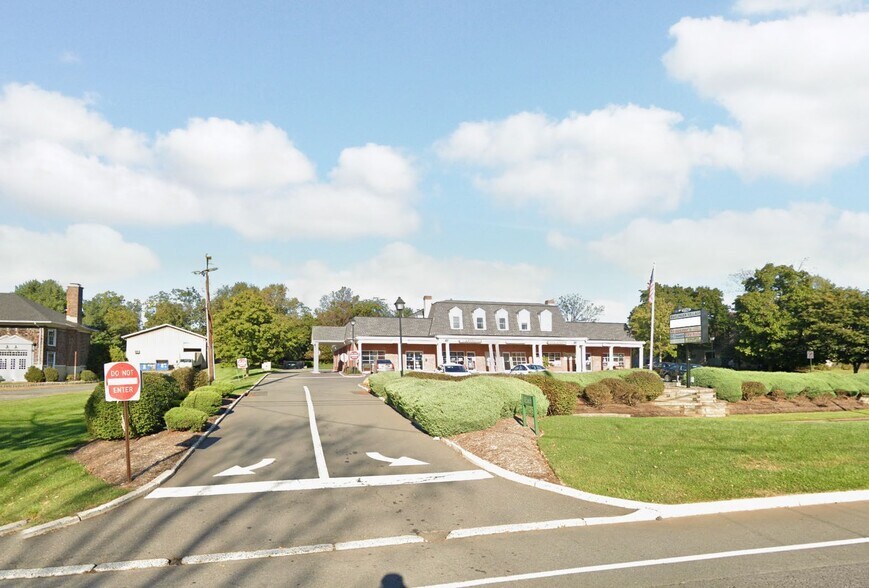 2162 US Highway 206, Belle Mead, NJ à louer - Photo de l’immeuble – Image 2 sur 5