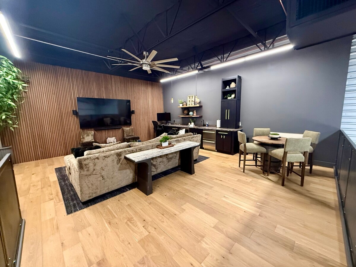 7800 E Greenway RD. Unit A105, Scottsdale, AZ 85260 - Lot A105 - - Photo intérieure - Image 2 of 17