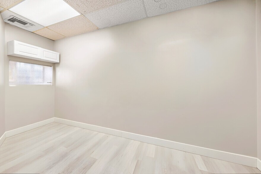 5341 W Atlantic Ave, Delray Beach, FL à louer - Photo intérieure – Image 3 sur 6