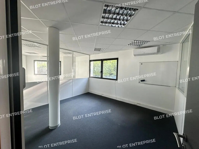 Bureau dans Cesson-Sévigné à vendre - Photo intérieure – Image 3 sur 6