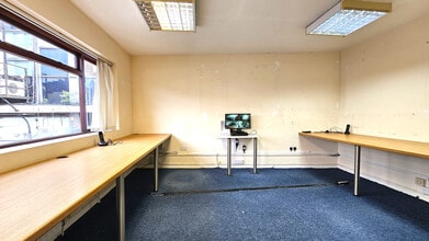 High St, Bromley à louer Photo intérieure– Image 2 sur 8