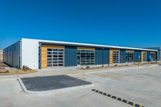 Plus de détails pour 3216-3308 Royalty Row, Irving, TX - Industriel/Logistique à louer