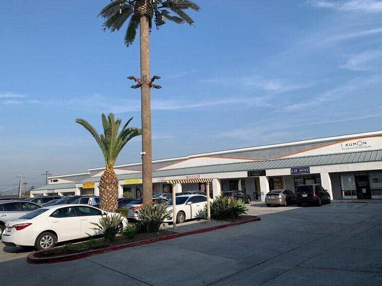 15902-15946 Halliburton Rd, Hacienda Heights, CA à louer - Photo de l’immeuble – Image 2 sur 5