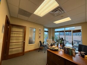 18 Division St, Saratoga Springs, NY à louer Photo intérieure– Image 2 sur 10