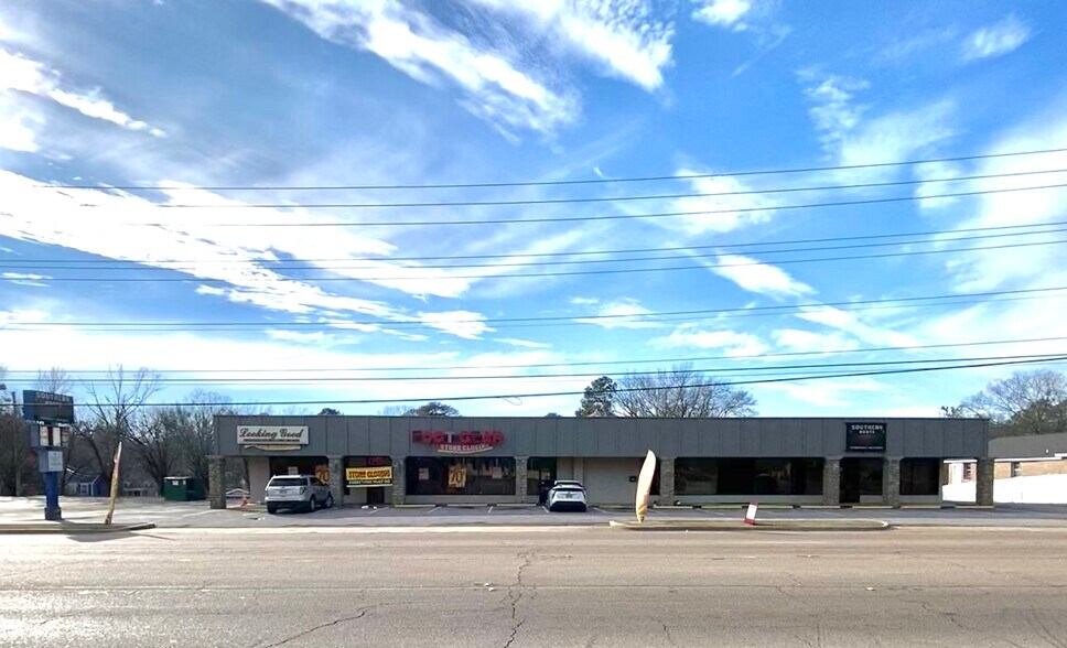 507 N Gloster St, Tupelo, MS à louer - Photo de l’immeuble – Image 1 sur 17