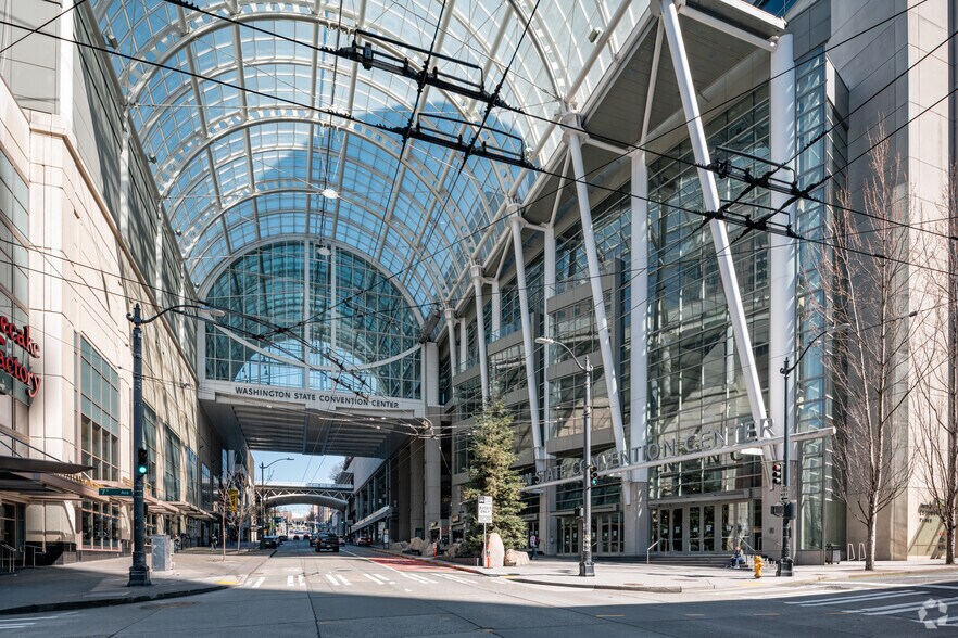 701 Pike St, Seattle, WA à louer - Photo de l’immeuble – Image 1 sur 2