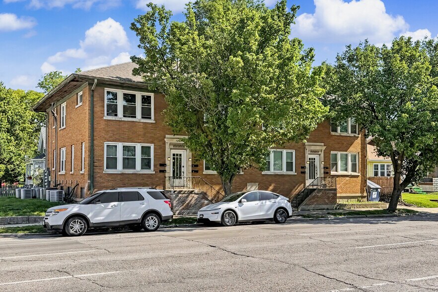 2042-2046 W 4th St, Davenport, IA à vendre - Photo de l’immeuble – Image 2 sur 13