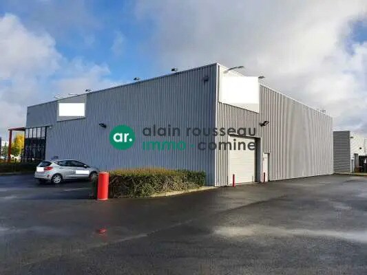Plus de détails pour Local commercial à louer