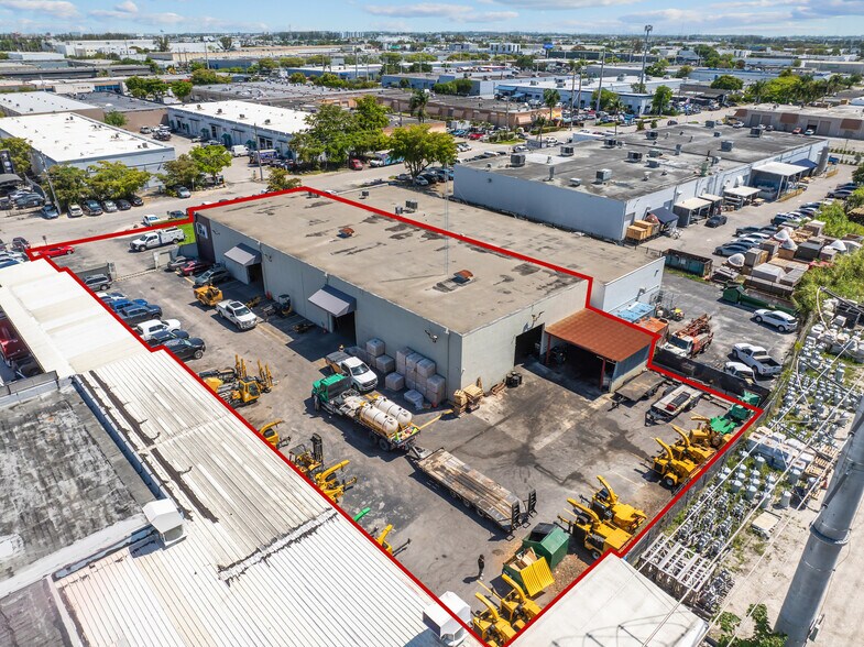 7970 NW 64th St, Miami, FL à louer - Aérien – Image 2 sur 13