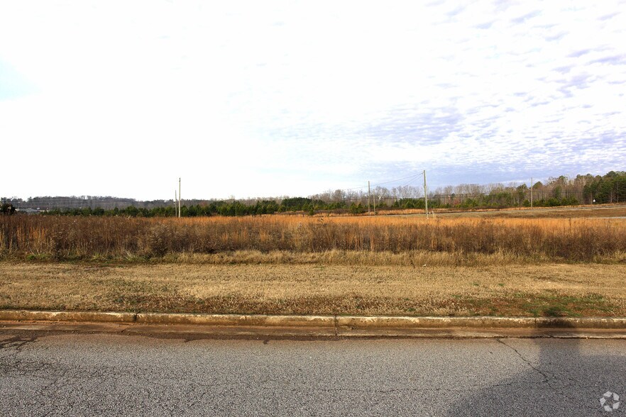 0 Bay View Dr, Villa Rica, GA à vendre - Photo de l’immeuble – Image 2 sur 7