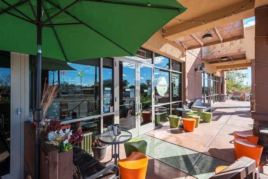 446 N Campbell Ave, Tucson, AZ à louer - Photo de l’immeuble – Image 2 sur 7
