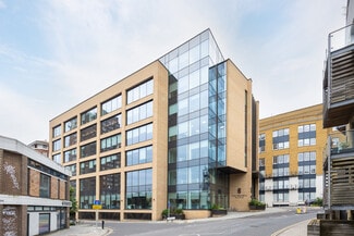 Plus de détails pour 30 Station Rd, Brighton - Bureau à louer