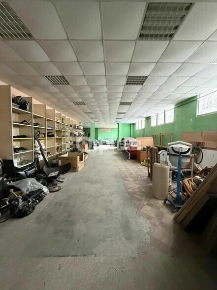 Local d’activités dans Saint-Laurent-d'Andenay à louer - Photo intérieure – Image 1 sur 5