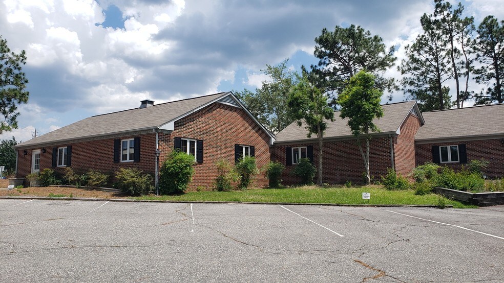 110 Turner St, Southern Pines, NC à louer - Photo de l’immeuble – Image 2 sur 16