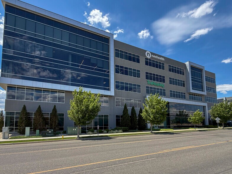 12936 S Frontrunner Blvd, Draper, UT à louer - Photo de l’immeuble – Image 2 sur 5