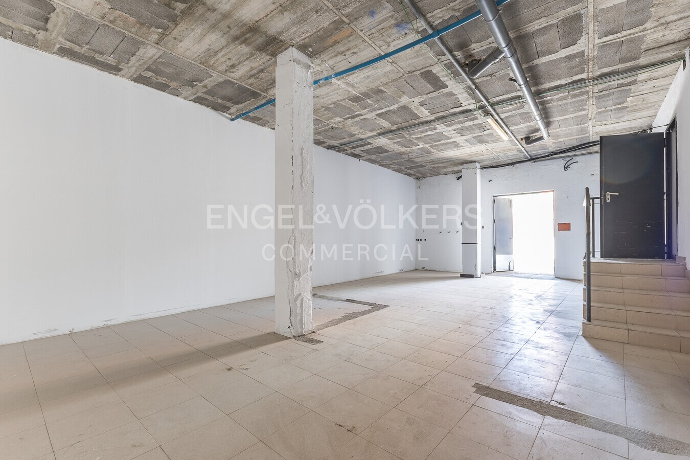 Sant Feliu de Llobregat, BAR 08980 - Lot 1 - - Photo intérieure - Image 1 of 20