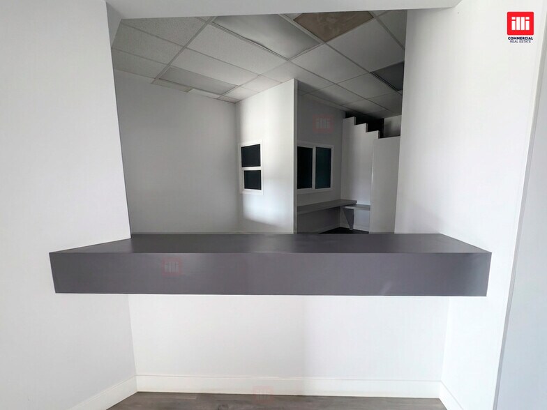 15333-15339 Sherman Way, Van Nuys, CA à louer - Photo intérieure – Image 3 sur 6