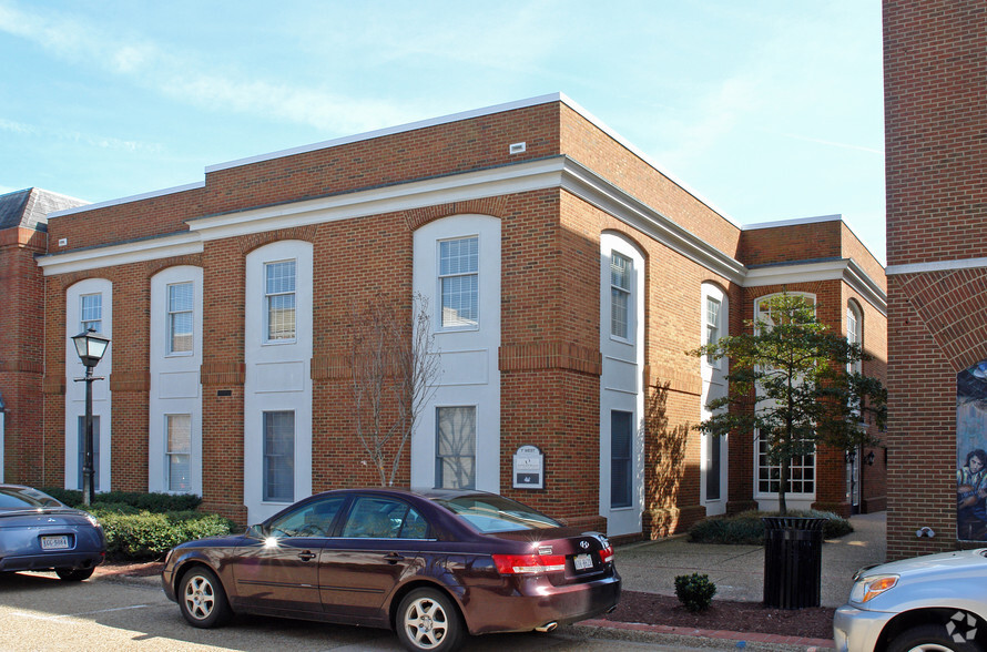 7 W Queens Way, Hampton, VA à louer - Photo principale – Image 2 sur 10