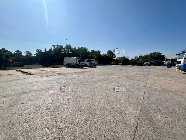 Industriel/Logistique dans Claye-Souilly à vendre - Photo de l’immeuble – Image 3 sur 11