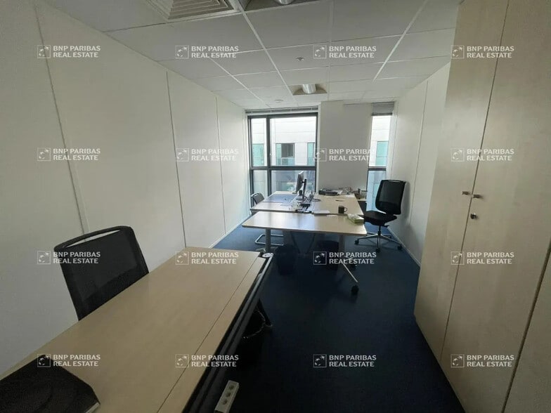 Bureau dans Tours à louer - Photo de l’immeuble – Image 2 sur 13