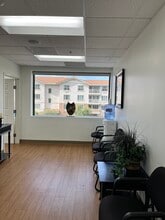 1577 E Chevy Chase Dr, Glendale, CA à louer Photo intérieure– Image 1 sur 10